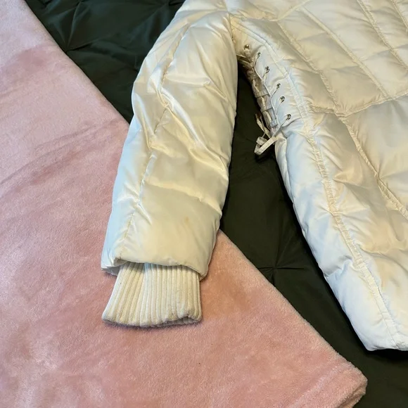 Betsey Johnson Ivory Puffer Coat - Picture 12 of 16